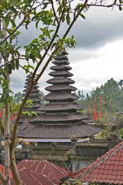 Eleven-tiered meru