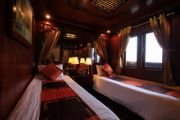 Halong Bay travelogue picture