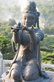 Great sculptures at the Po Lin Monastery.