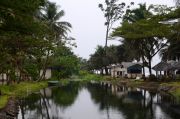 The river side of the Seme Beach Hotel The river side of the Seme Beach Hotel