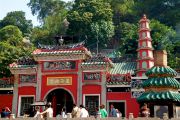 Popular Chinese temple