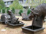 sculptures and art are spread all over the city - mixed with monuments to great melburnians sculptures and art are spread all over the city - mixed with monuments to great melburnians