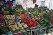 Typical shot of the wonderful fresh veggies in the Cours Saleya market