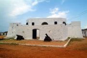 Fort Apollonia, Beyin