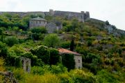 The view of the village and the walls.