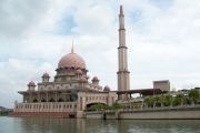 Putra Mosque at Putrajaya Putra Mosque at Putrajaya