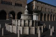 fontana della pigna, Piazza Cavour fontana della pigna, Piazza Cavour