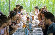 The Kists are very hospitable people The Kists are very hospitable people