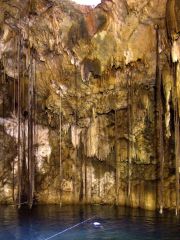 Cenote Dzitnup