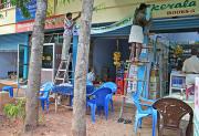 Plenty of Internet places along Beach Road. Plenty of Internet places along Beach Road.