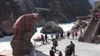 Hiking the Tiger Gorge