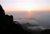 I hope we can see the sea of clouds today.